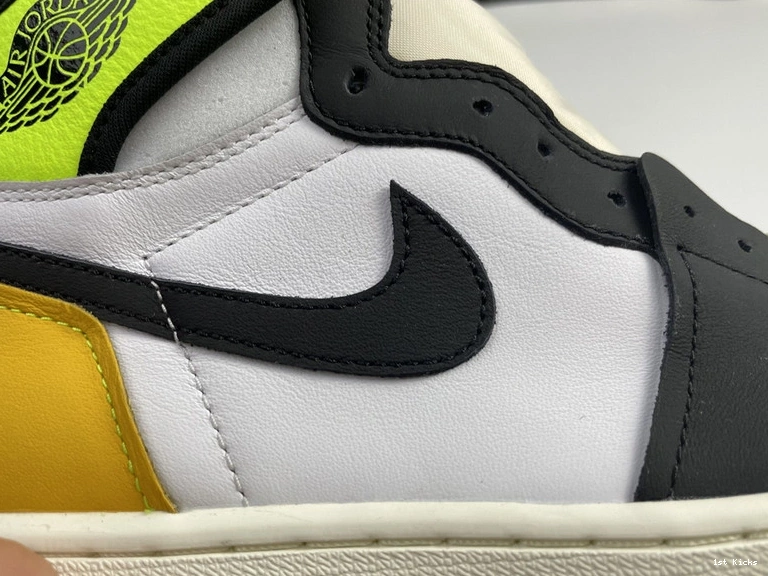 Jordan 1 Air Gold” “University  High   555088-118 OG 0319